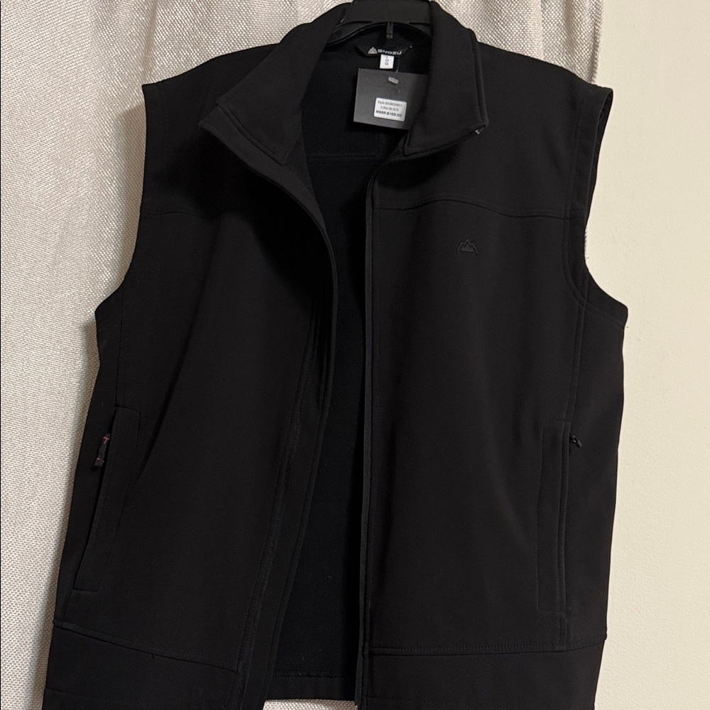Snozu Men's Black Sleeveless Vest